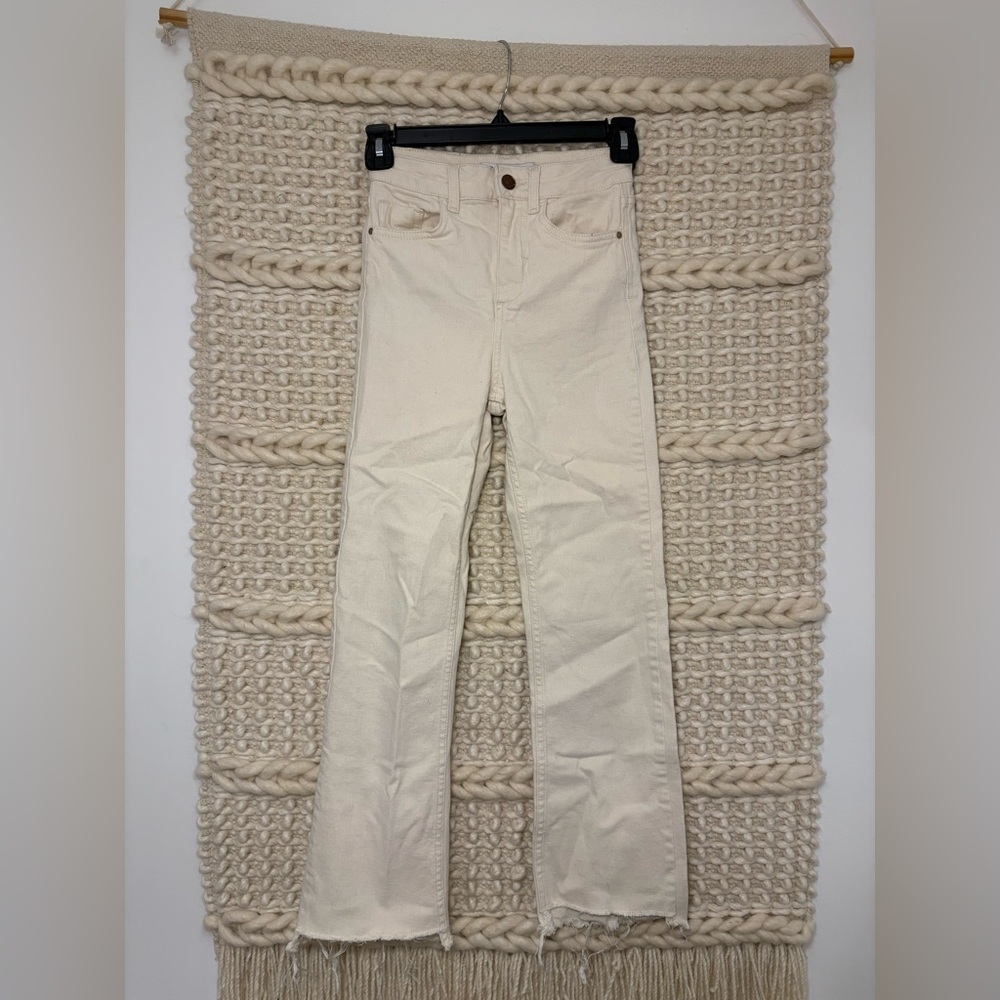 Zara Cream Straight Leg Jeans Size 00